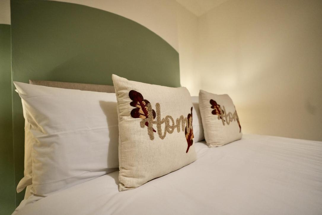 Spacious Two-Bedrooms House, Private Parking, Contractors, Relocators オックスフォード エクステリア 写真